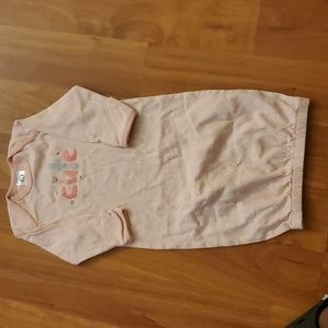 Baby onsie with foot opening